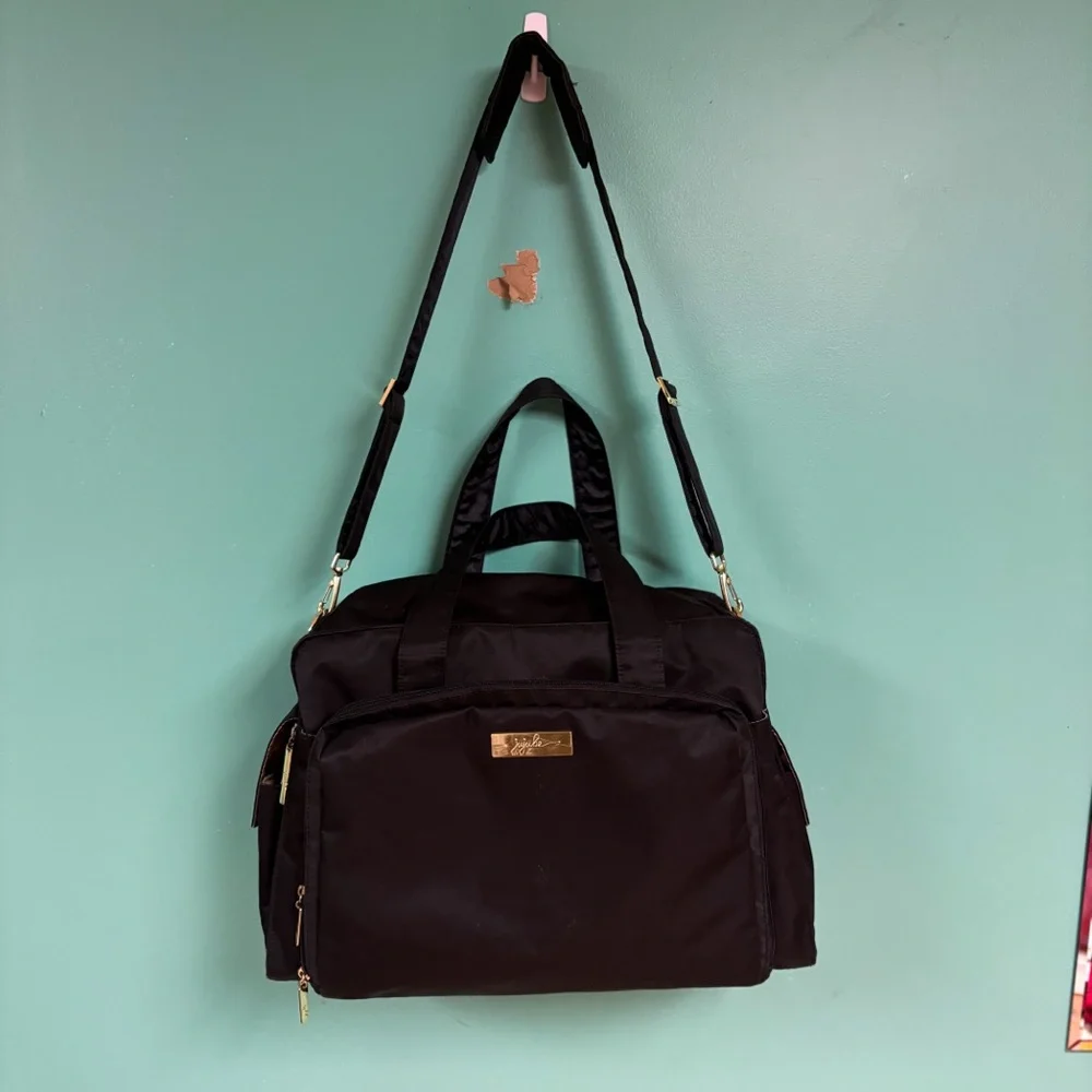 JuJuBe Classy Black Diaper Bag Gold Hardware Tote & Shoulder Bag Straps